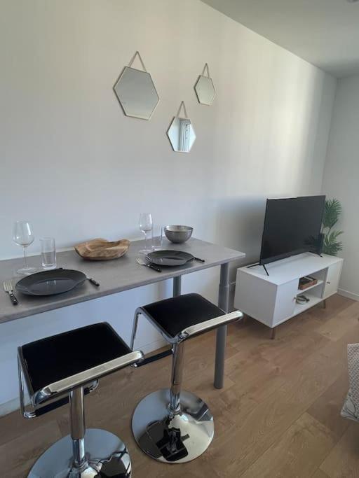 Studio Cosy Rue Alexander Taylor, Wifi, 2 Pers Pau Bagian luar foto